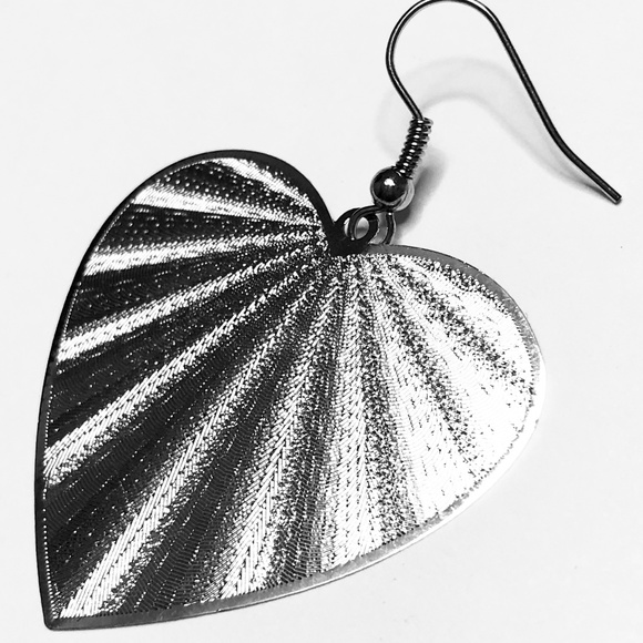 Silver Slove Heart Earrings - Picture 3 of 4